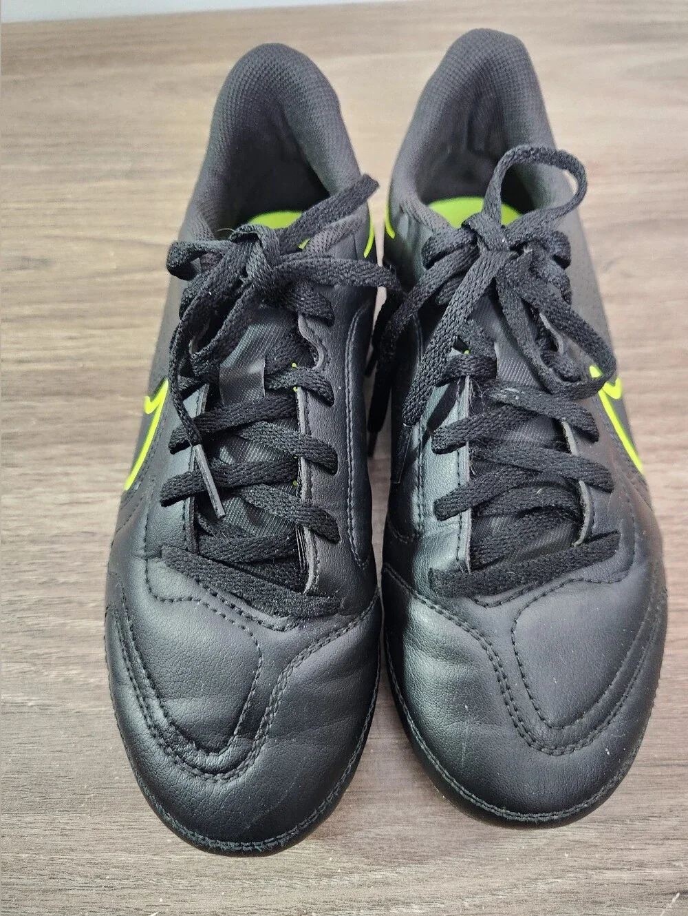 Nike Tiempo Legend 9 Youth Soccer Cleats